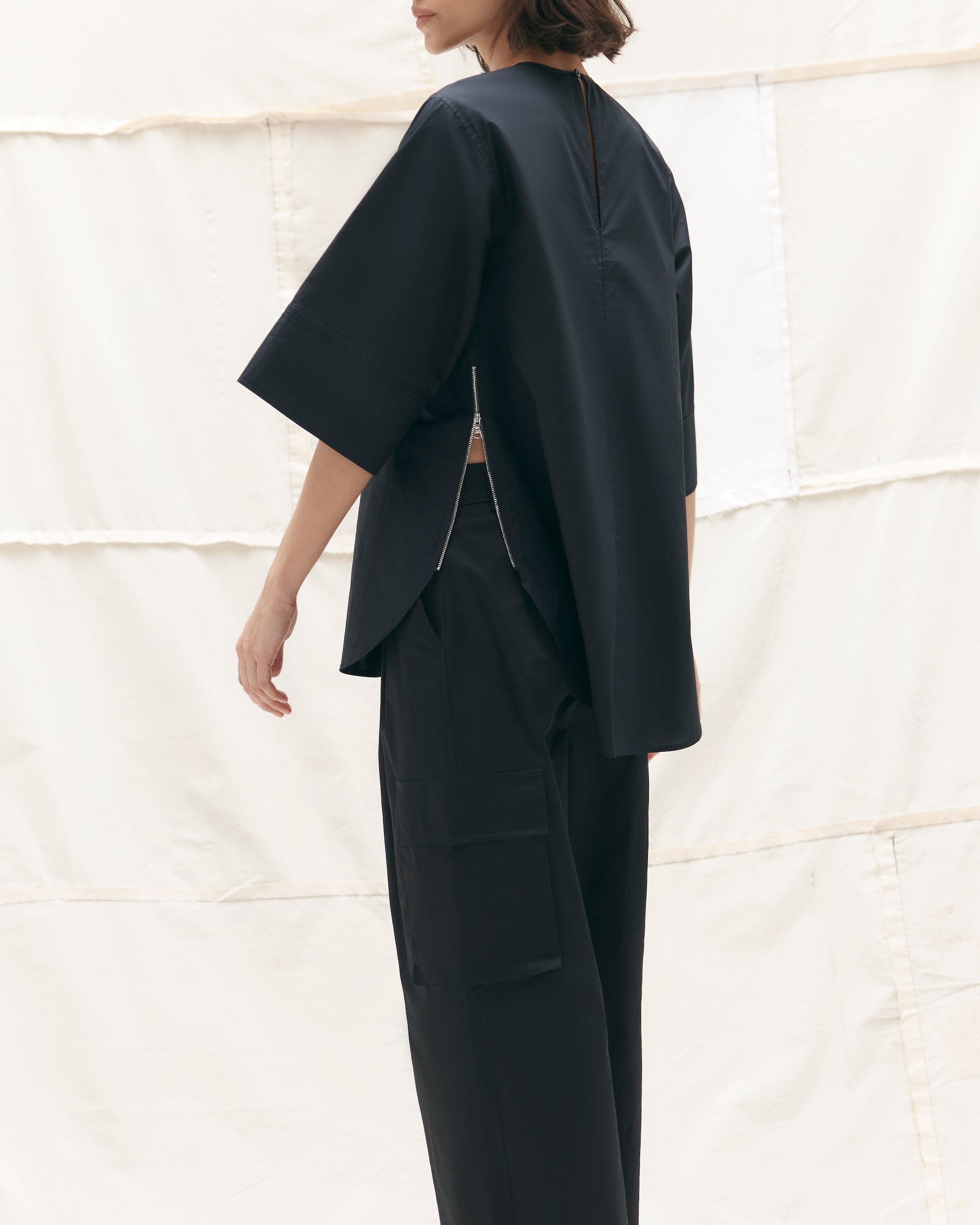 Catie Side-Zip Oversized Tulip-Hem Top - Image 8