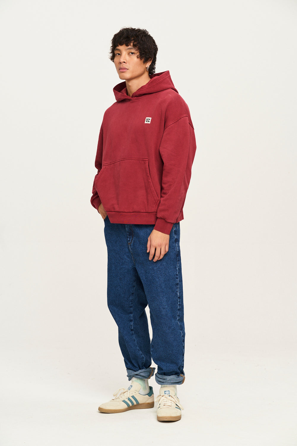 Dana - Mom Denim Jeans in Mid Wash Blue - Image 12