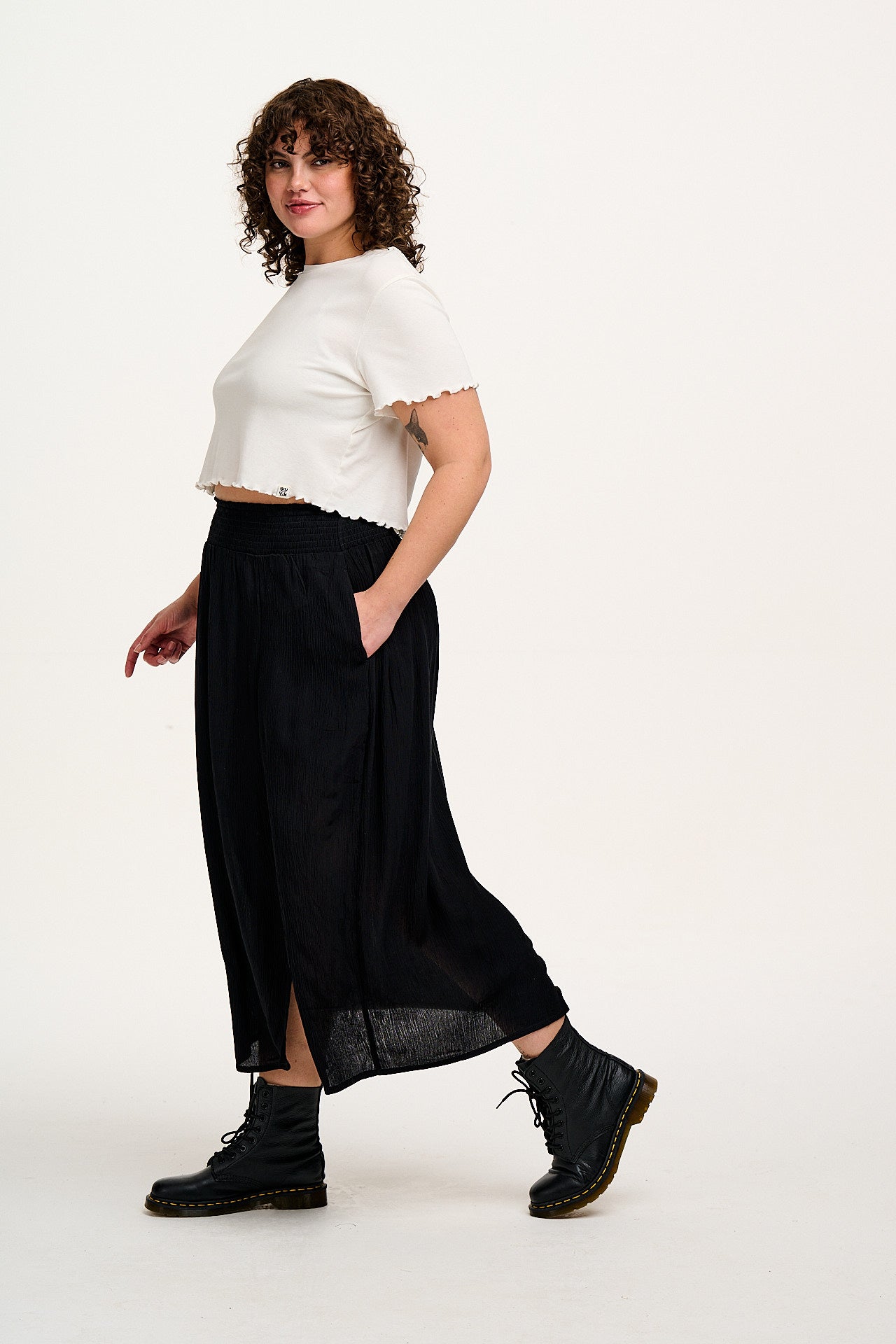 Poppy - Elasticated Waist Skirt in Black - Image 3