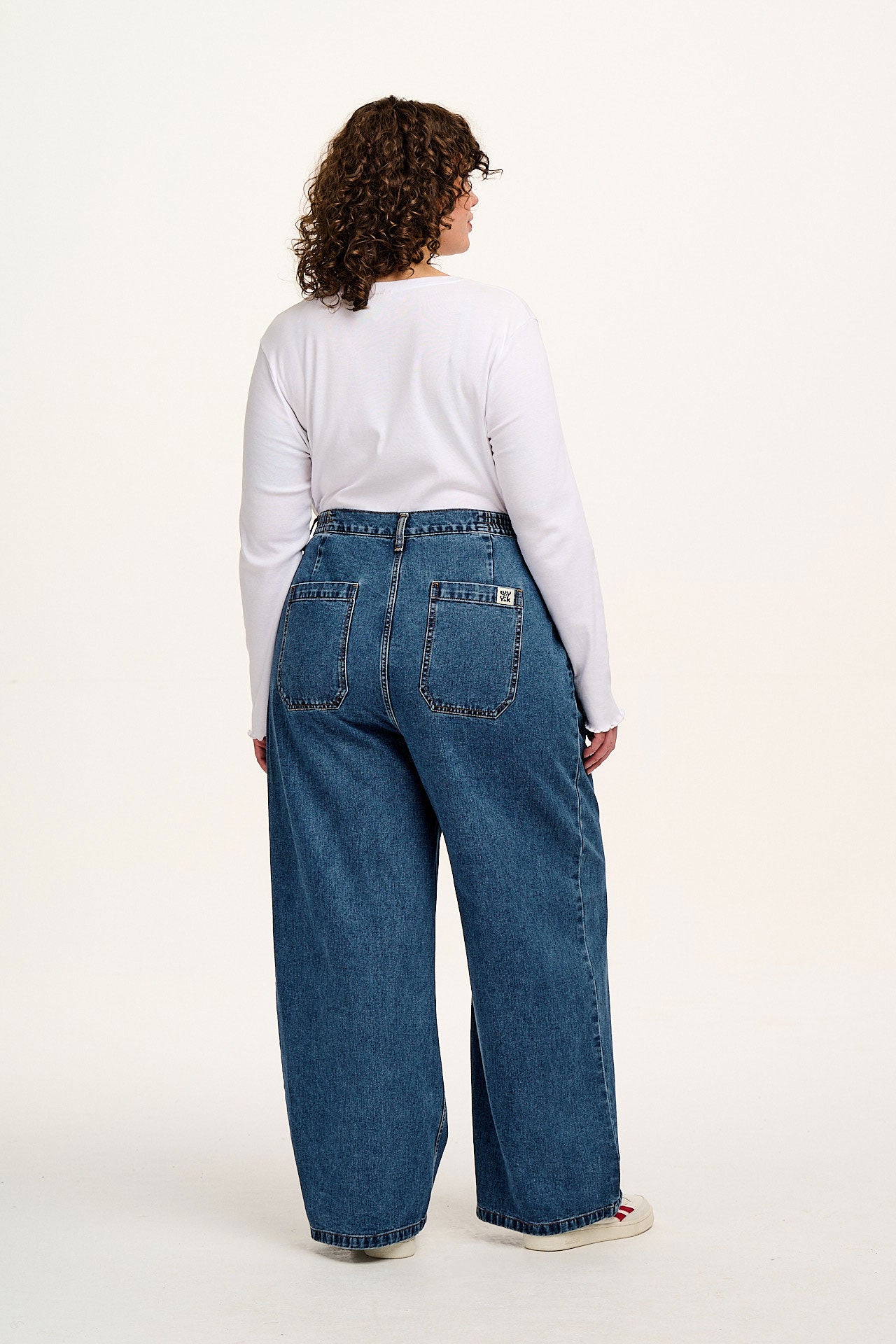 Cole - Wide Leg Denim Jeans in Mid Wash Blue - Image 11