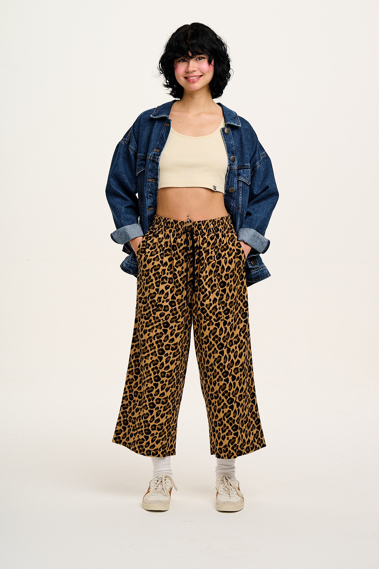 Chuck - Wide Leg Cotton Trousers in Leopard Print - Image 10