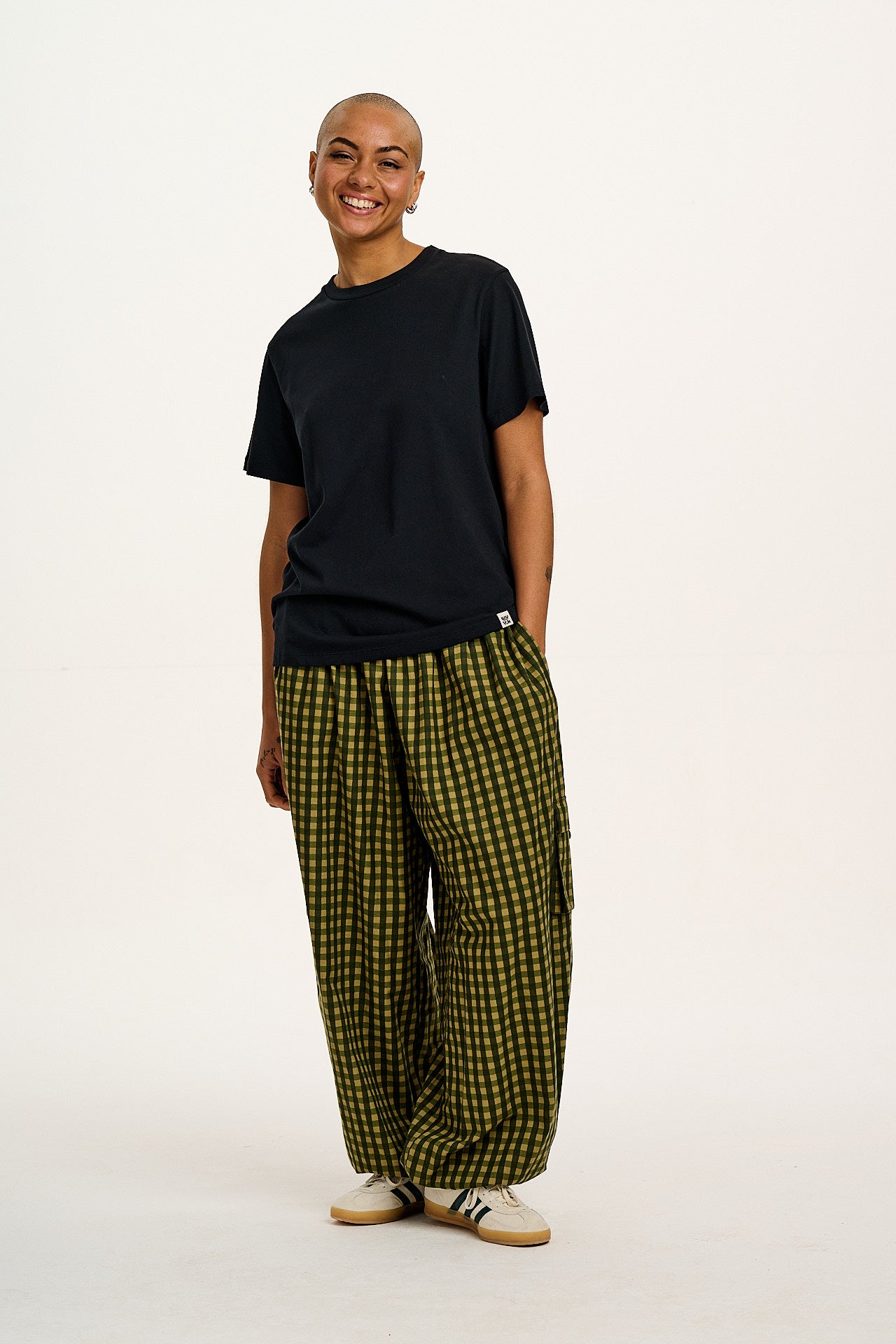 Denver - Cotton Tee in Black - Image 12