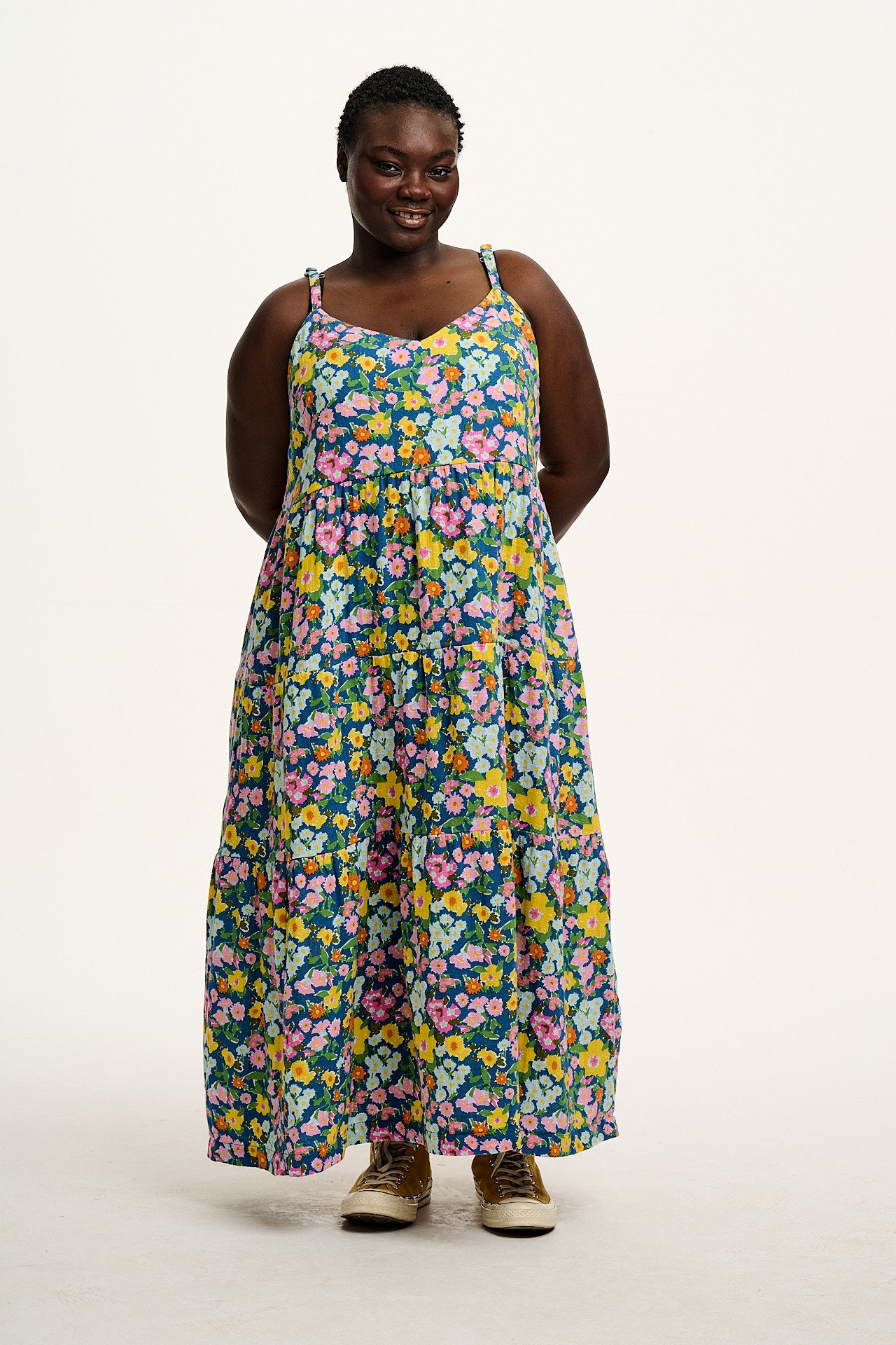 Mable - Maxi Dress in Island Blooms Scribbled Floral Print - Image 3