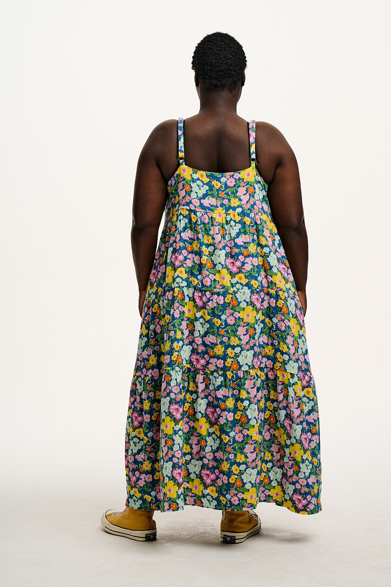 Mable - Maxi Dress in Island Blooms Scribbled Floral Print - Image 5