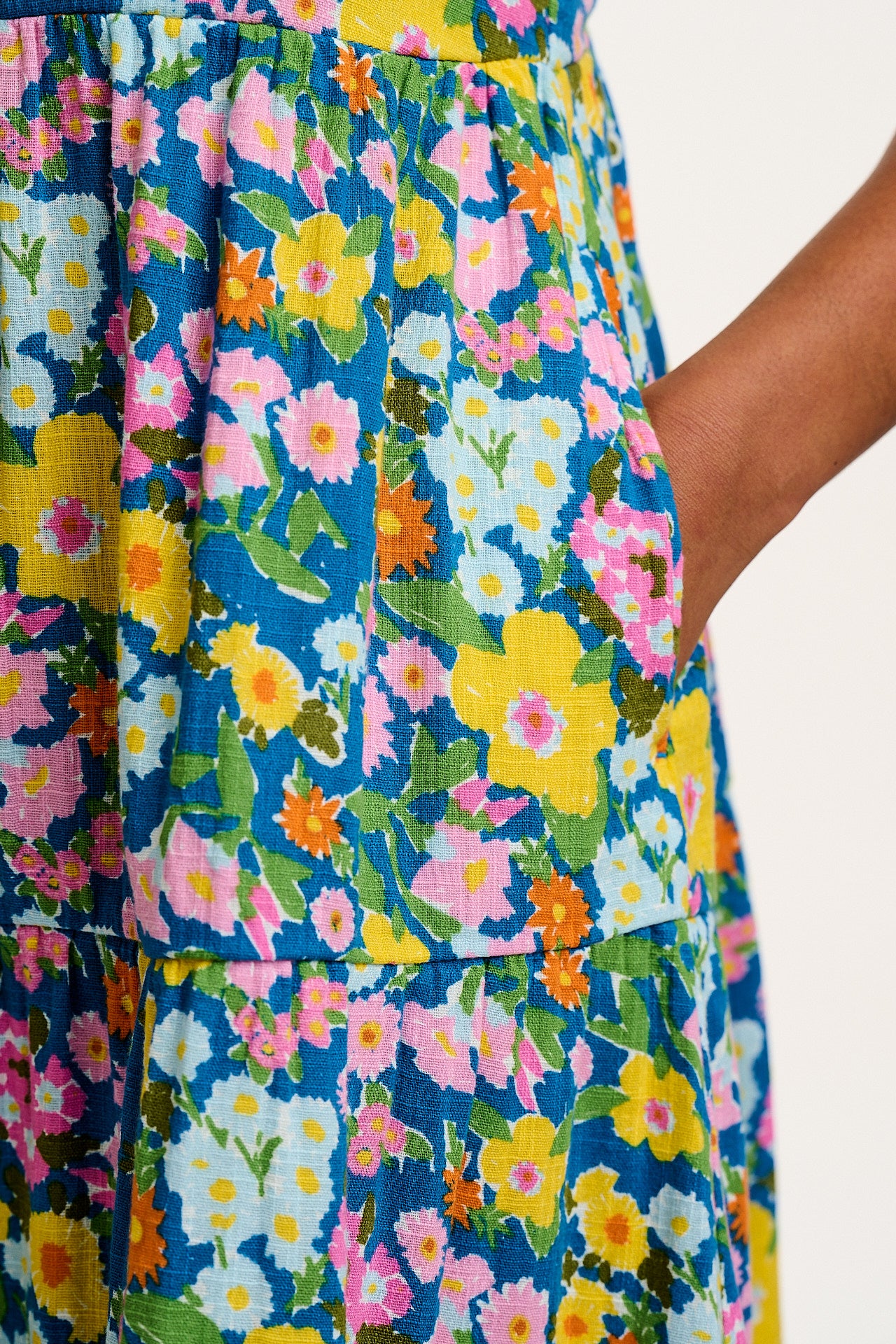 Mable - Maxi Dress in Island Blooms Scribbled Floral Print - Image 8