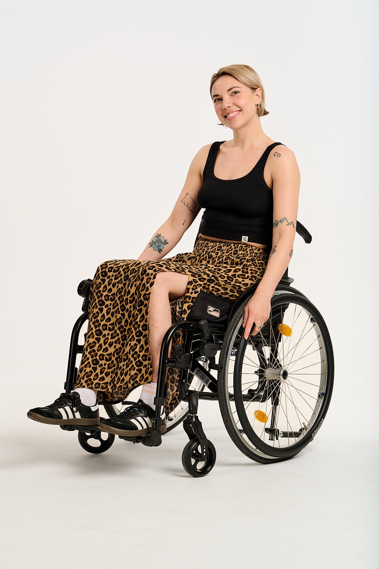 Poppy - Elasticated Waist Skirt in Leopard Print - Image 2