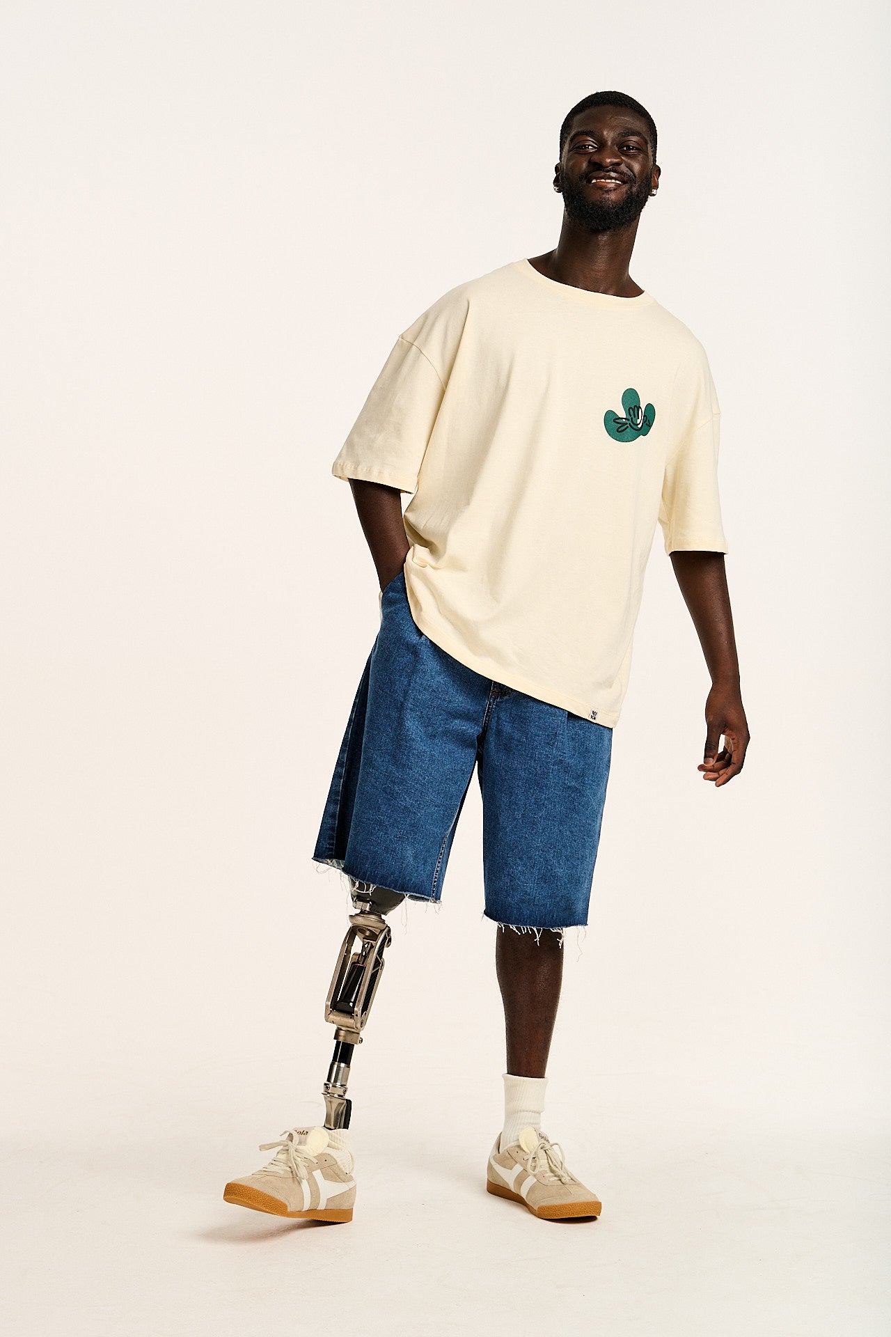 L.E. Benny - Oversized Cotton Tee in Artist Print by Nicoläs Villamizar - Image 2