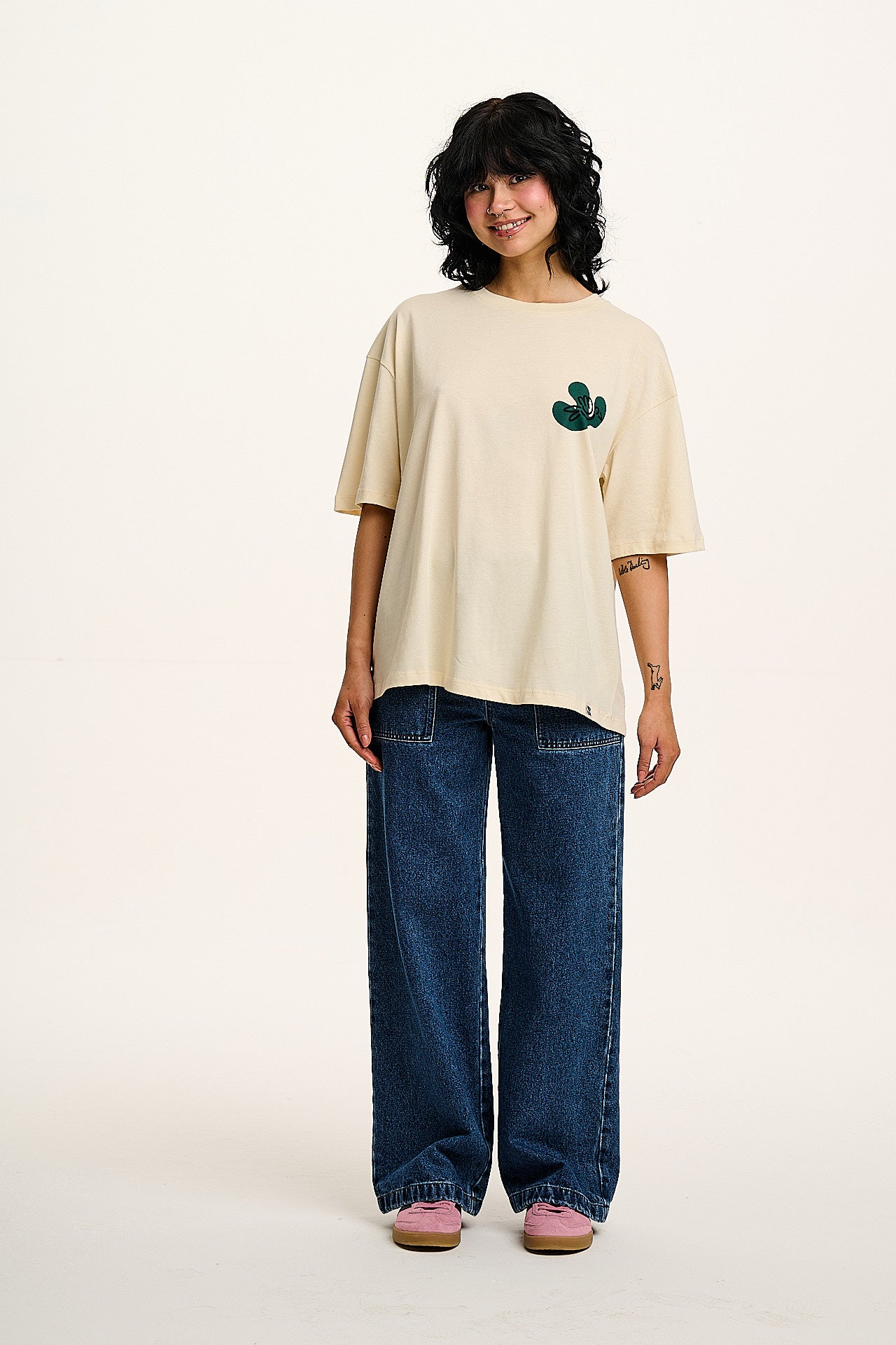 L.E. Benny - Oversized Cotton Tee in Artist Print by Nicoläs Villamizar - Image 6