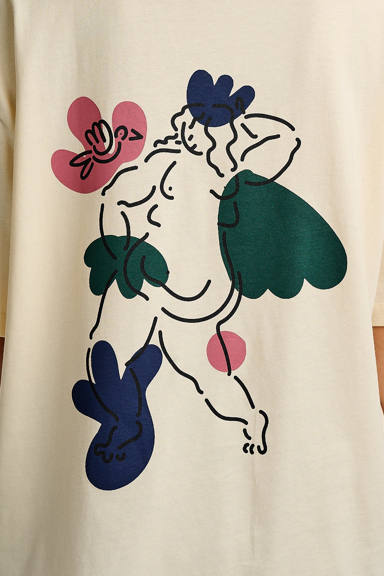 L.E. Benny - Oversized Cotton Tee in Artist Print by Nicoläs Villamizar - Image 3