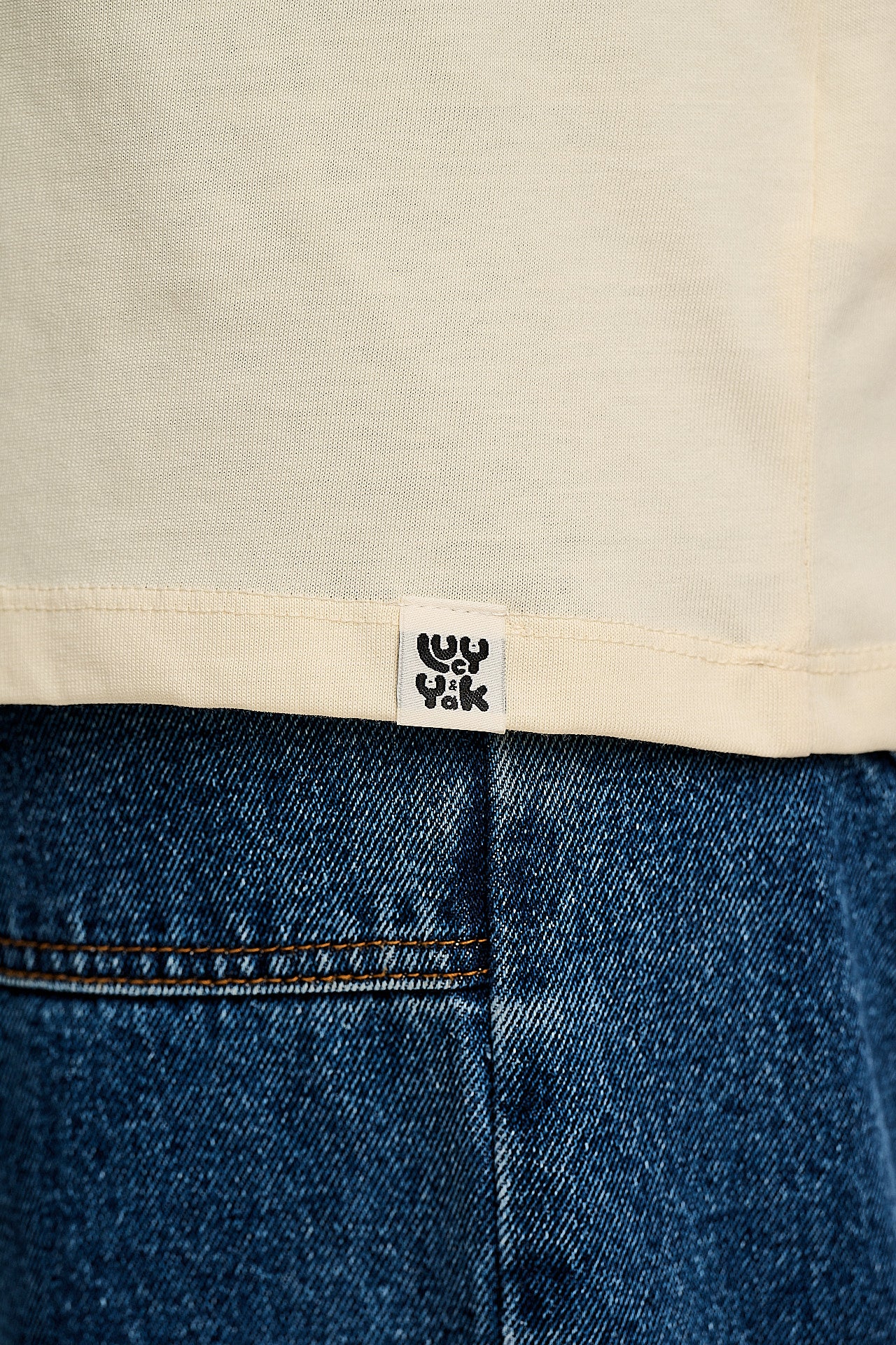 L.E. Benny - Oversized Cotton Tee in Artist Print by Nicoläs Villamizar - Image 10