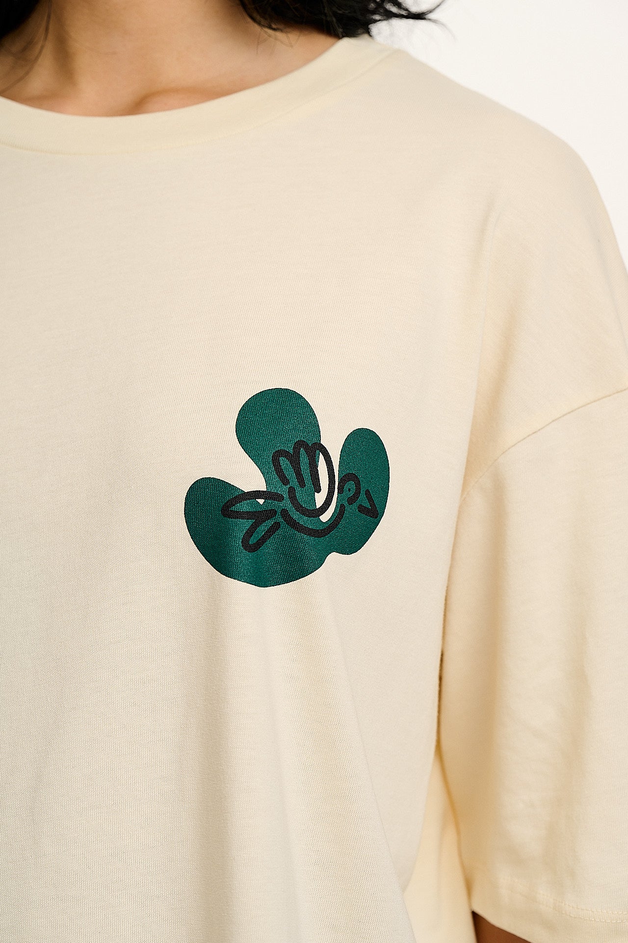 L.E. Benny - Oversized Cotton Tee in Artist Print by Nicoläs Villamizar - Image 8