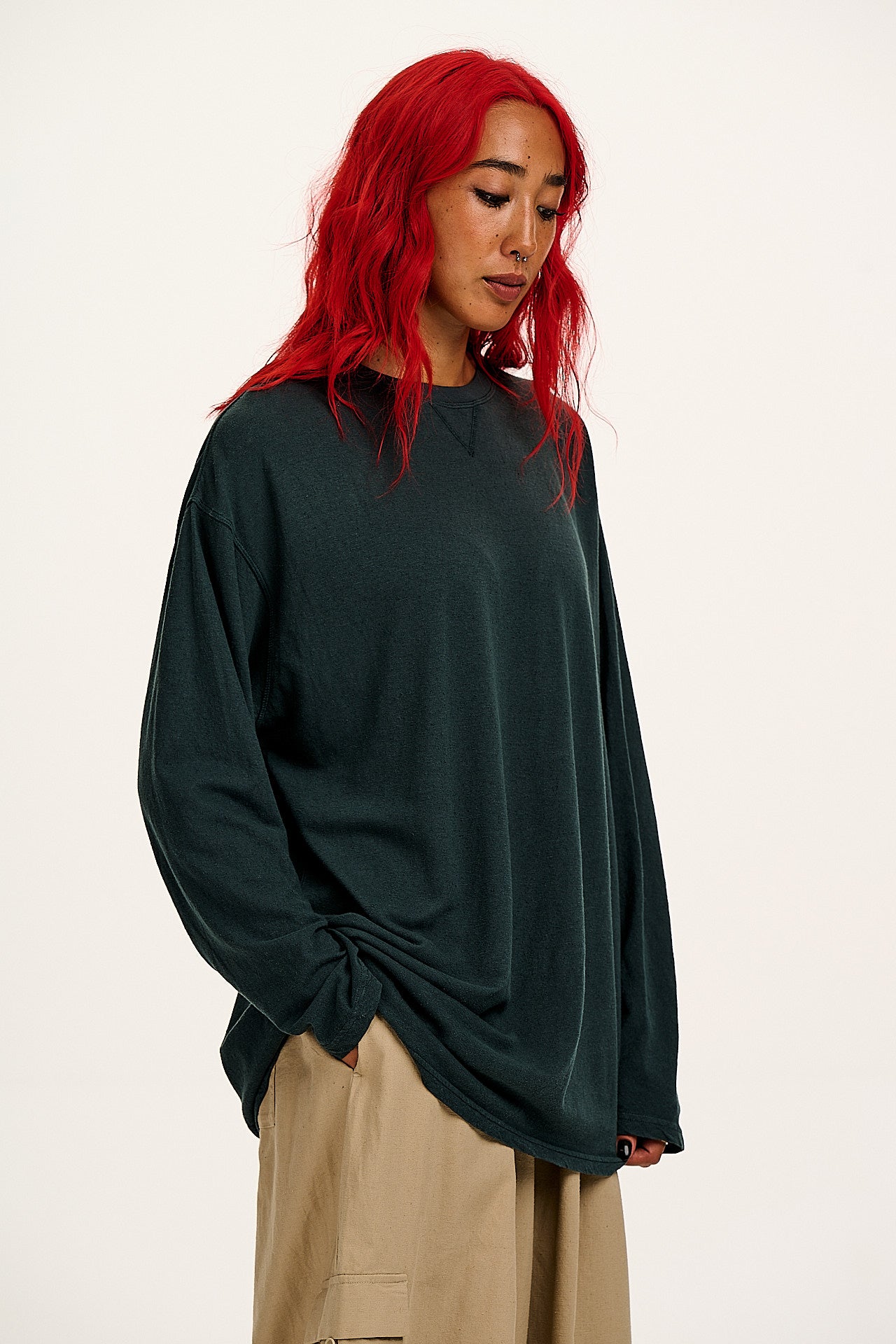 Murat - Long Sleeve Lightweight Cotton & Hemp Tee in Midnight Black - Image 2