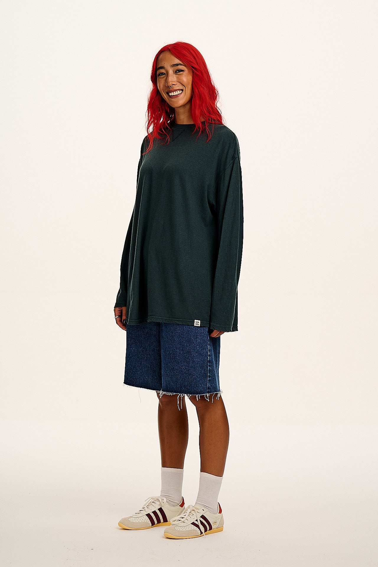 Murat - Long Sleeve Lightweight Cotton & Hemp Tee in Midnight Black - Image 6