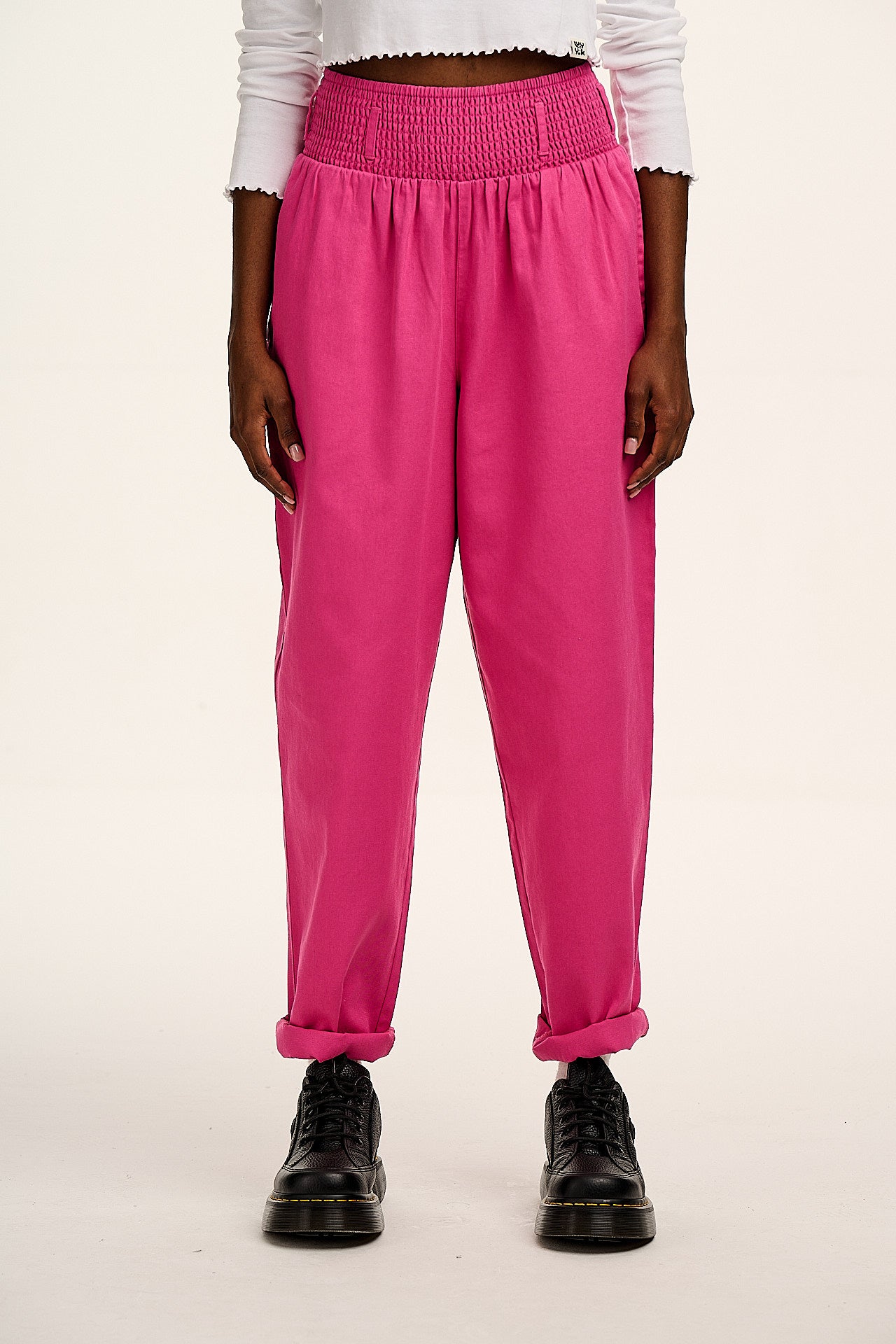 Alexa - Cotton Trousers in Mulberry Pink - Image 6