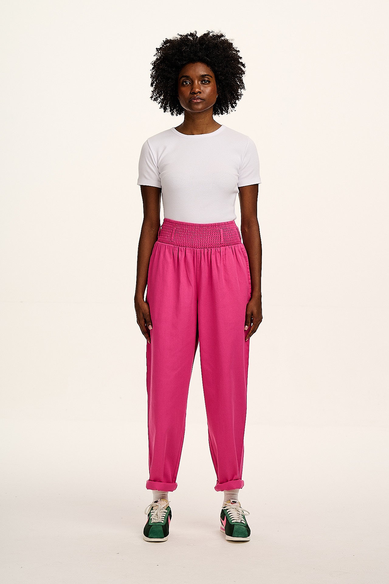 Alexa - Cotton Trousers in Mulberry Pink - Image 4