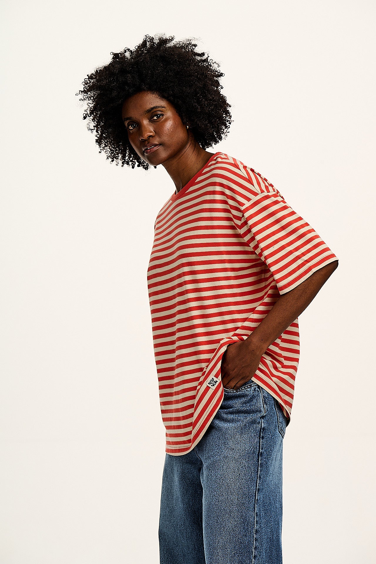 Benny - Oversized Cotton Tee in Red Stripe - Image 9