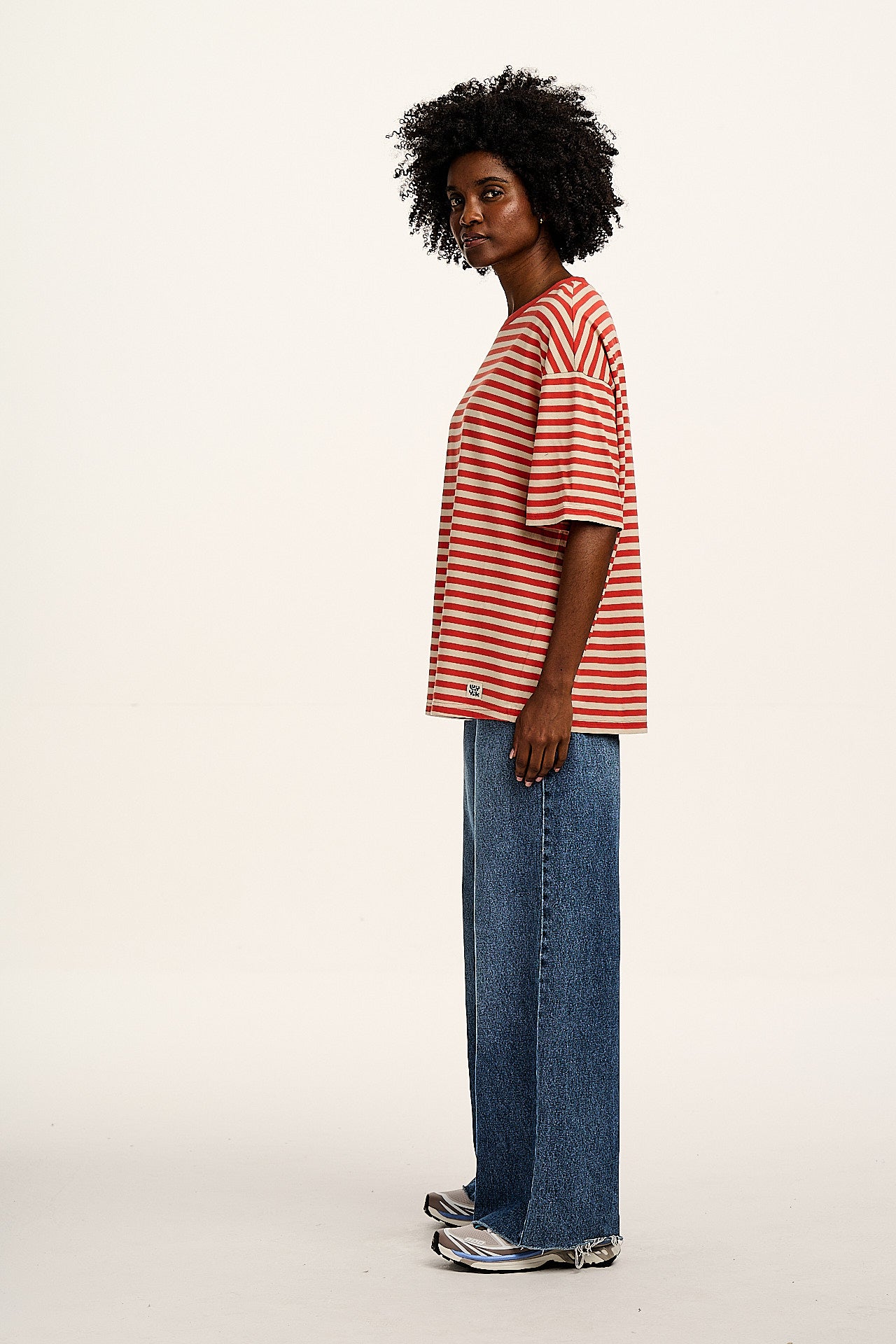Benny - Oversized Cotton Tee in Red Stripe - Image 6