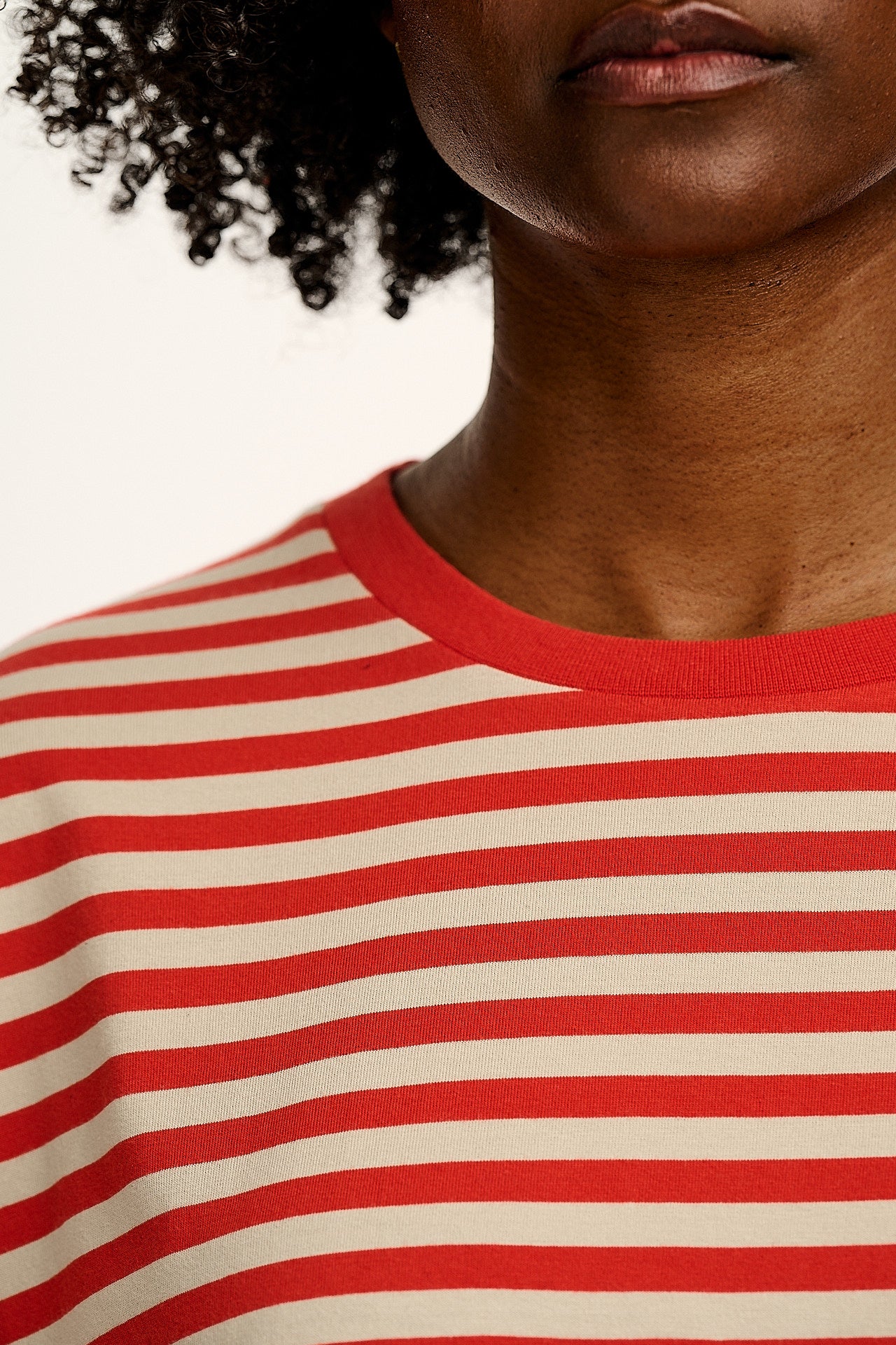 Benny - Oversized Cotton Tee in Red Stripe - Image 5