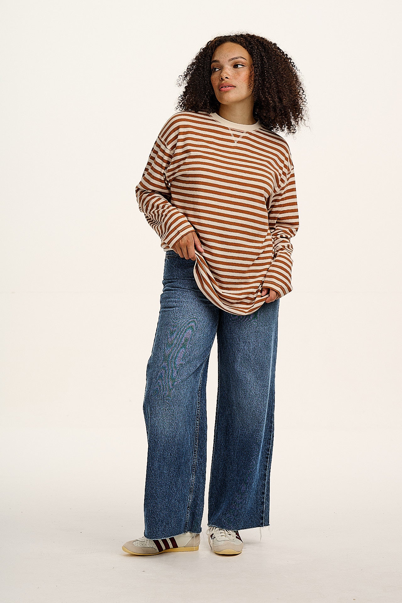 Murat - Long Sleeve Lightweight Cotton & Hemp Tee in Amber & Ecru Stripe