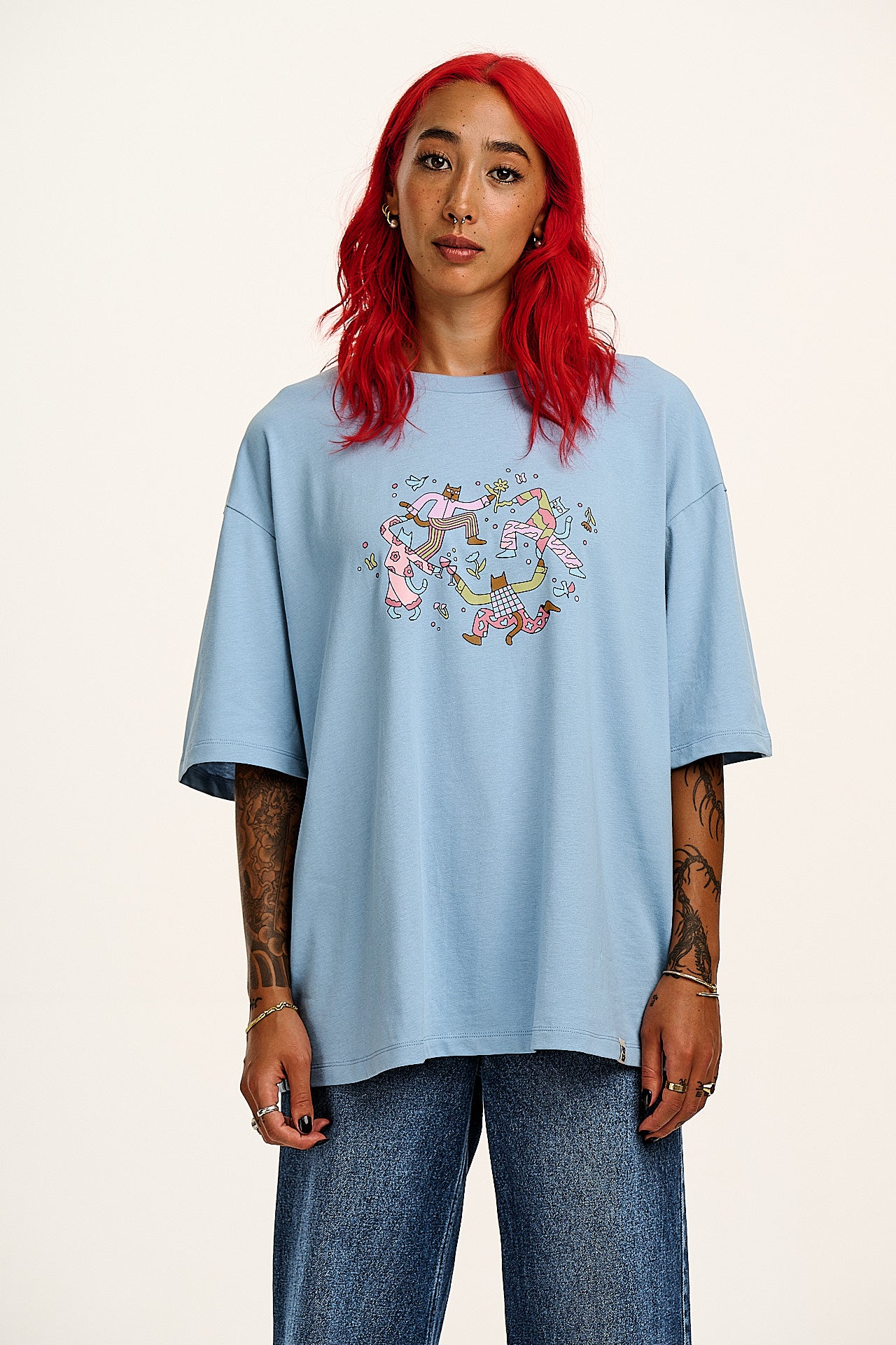 Benny - Oversized Cotton Tee in Matisse Cats Print - Image 3