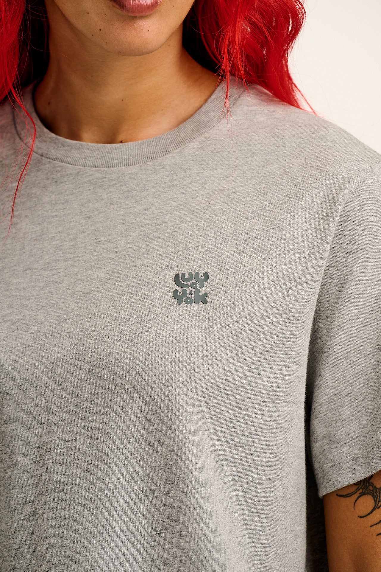 Denver - Cotton Tee in Grey Marl - Image 2